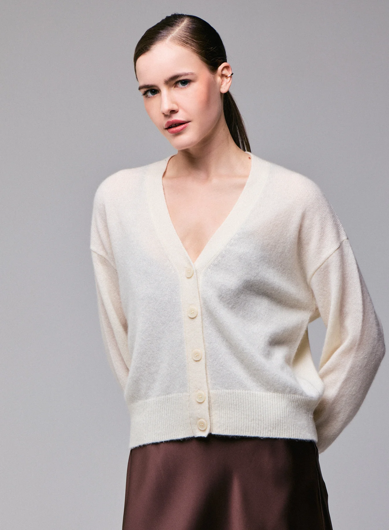 Gilet Milk Col V Manches Longues en Laine / Soie / Cachemire - Image 3
