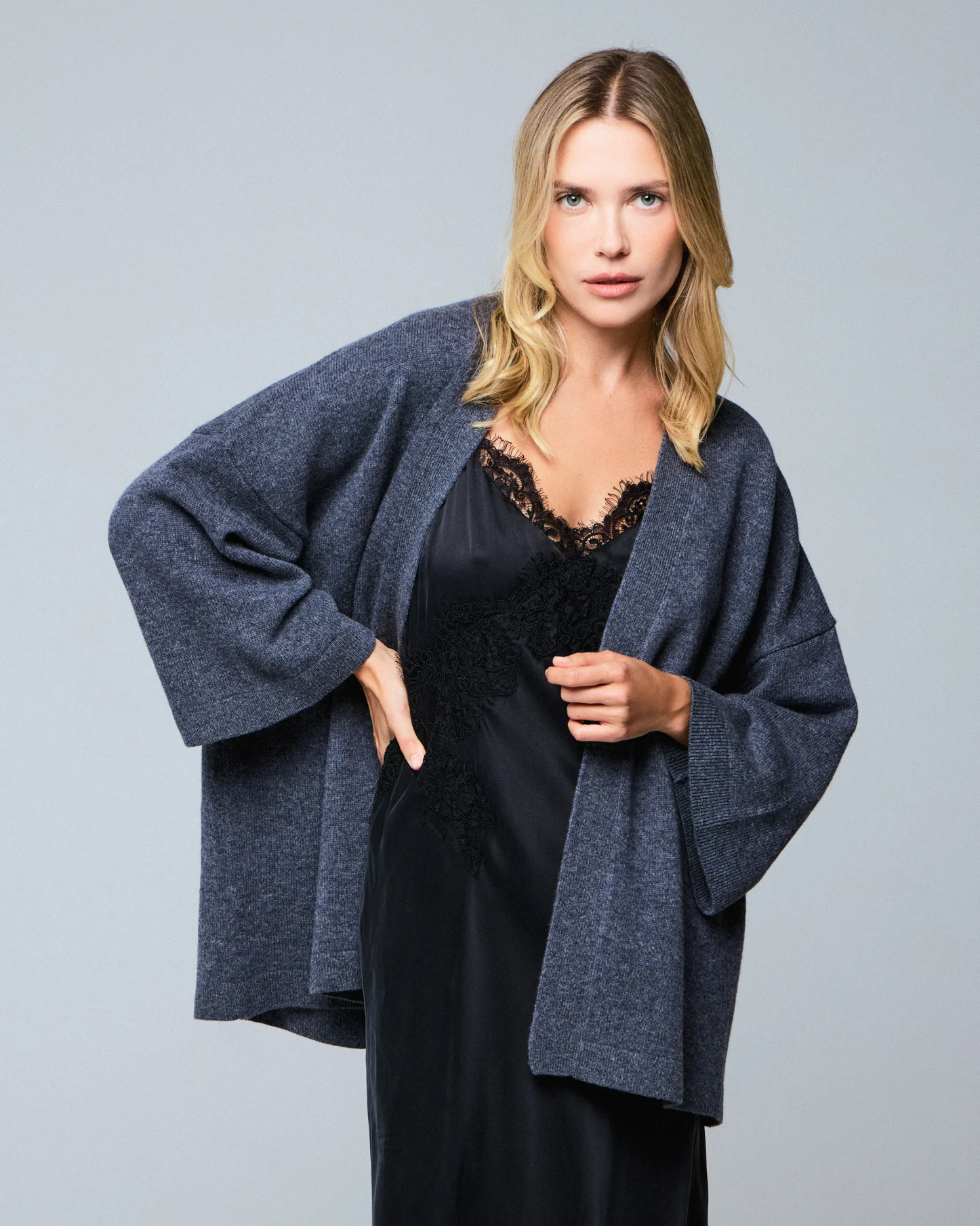 Gilet Gris Col Châle Manches Longues en Laine merinos