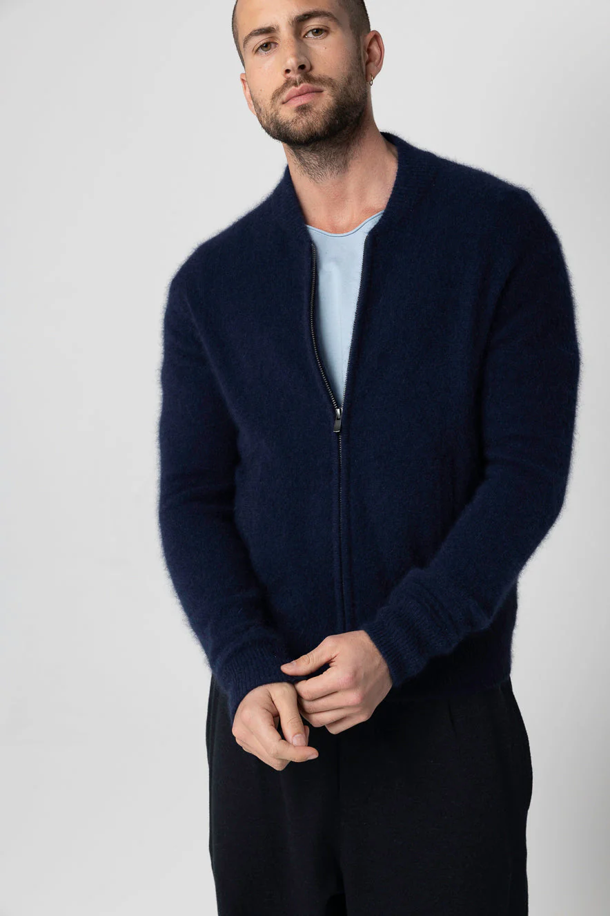 Gilet Marine Col Rond Manches Longues en Raccoon / Polyamide - Image 6