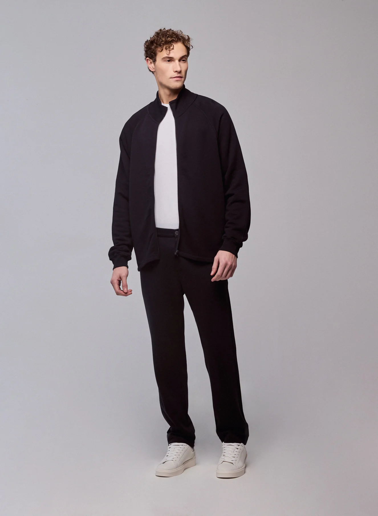 Gilet Noir Col Montant Manches Longues en Coton organique - Image 5