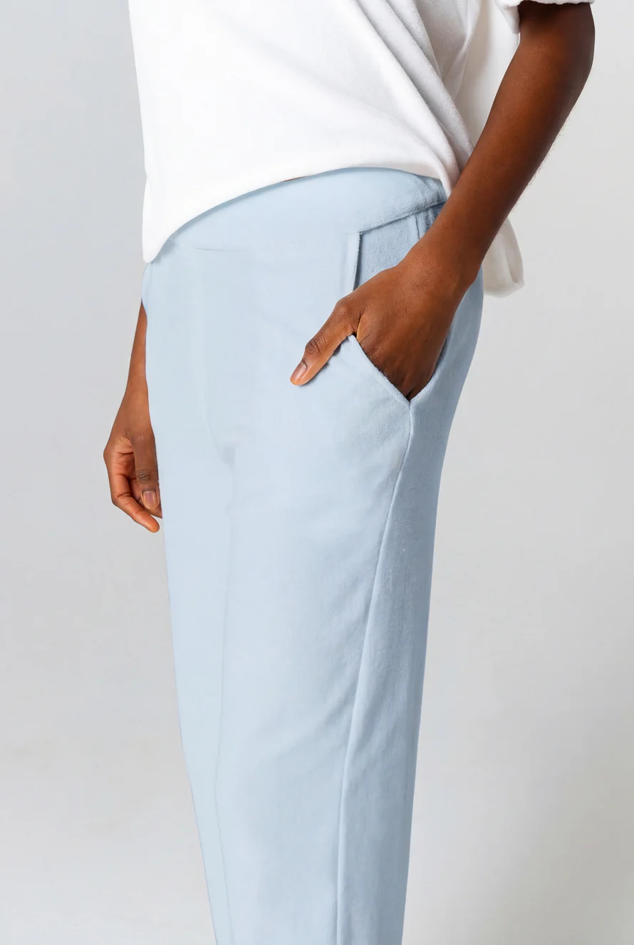 Pantalon Bleu Clair en Coton Organique / Polyamide