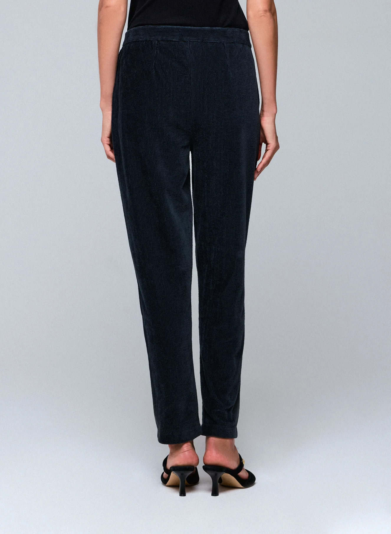 Pantalon Gris en Coton Organique / Polyester - Image 5