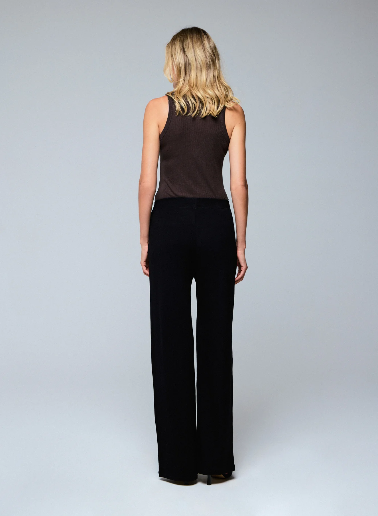 Pantalon Noir Droit avec Taille Élastique en Viscose et Élasthanne - Image 5