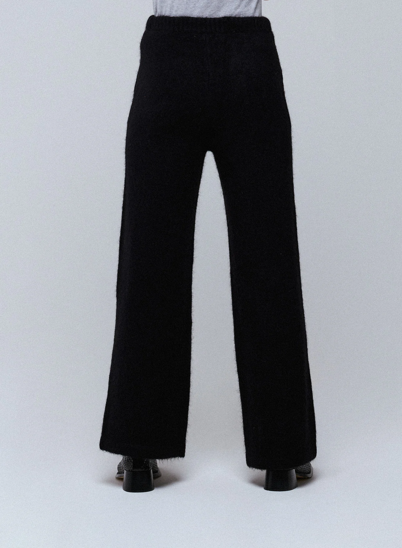 Pantalon Noir en Alpaga / Polyamide / Elasthanne - Image 5