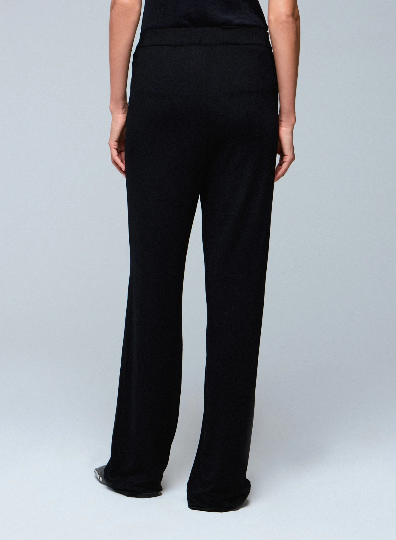 Pantalon Noir à Poches avec Taille Élastique en Viscose et Élasthanne - Image 5