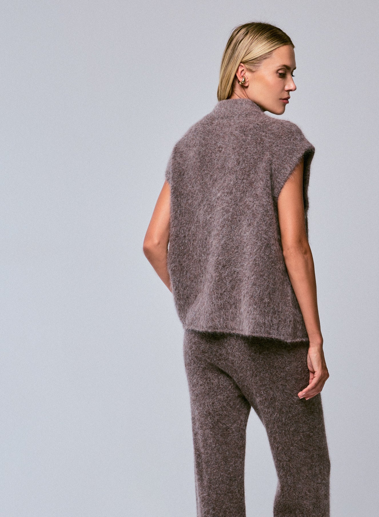 Pull Marron Col Montant Sans Manches en Alpaga / Polyamide / Elasthanne - Image 5