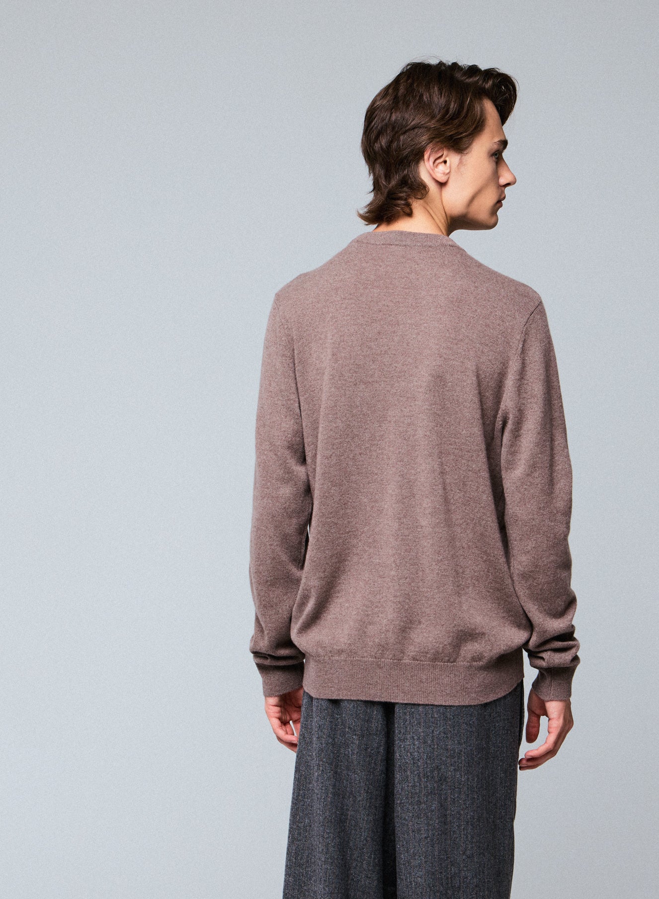 Pull Marron Col Rond Manches Longues en Cachemire - Image 3