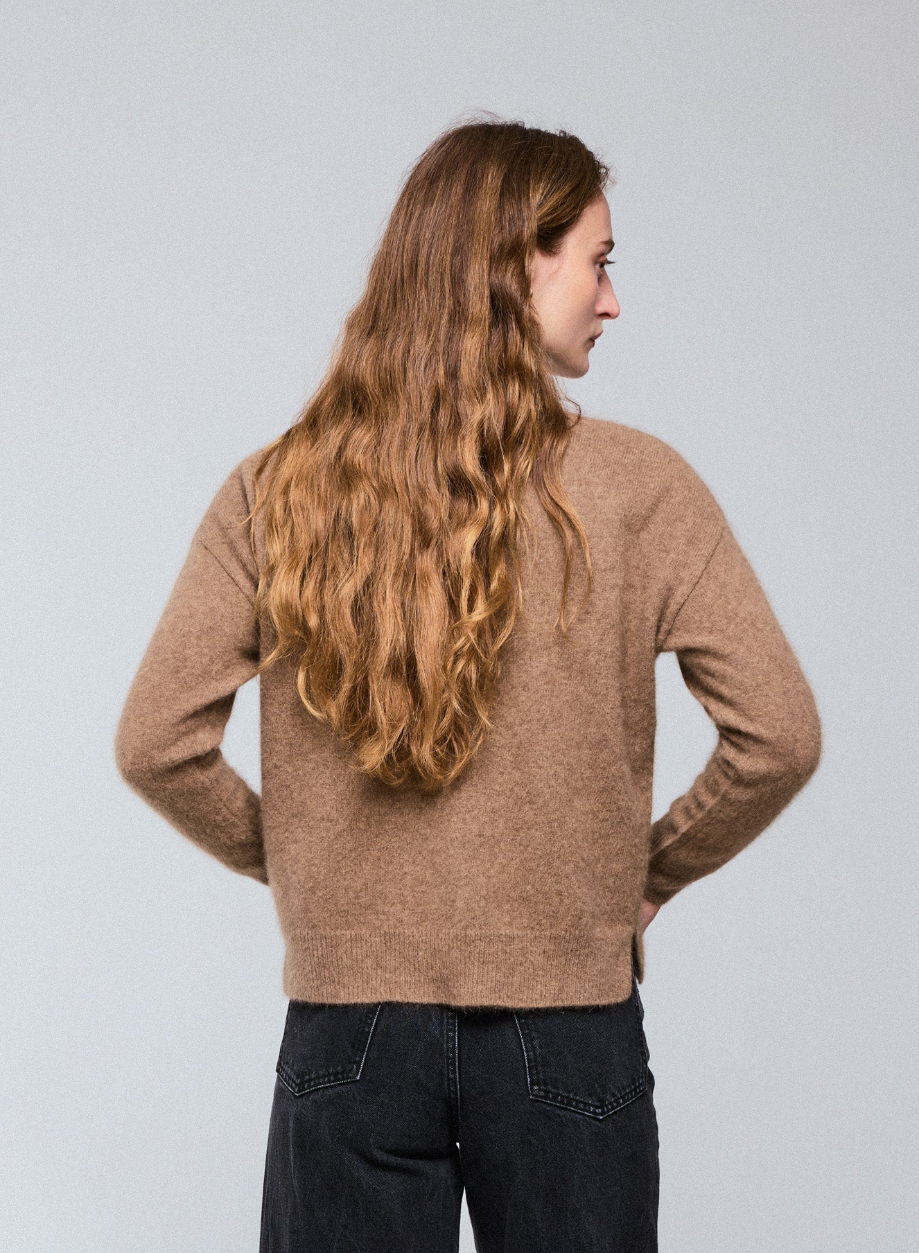Pull Bison Col Rond Manches Longues en Raccoon / Polyamide - Image 6