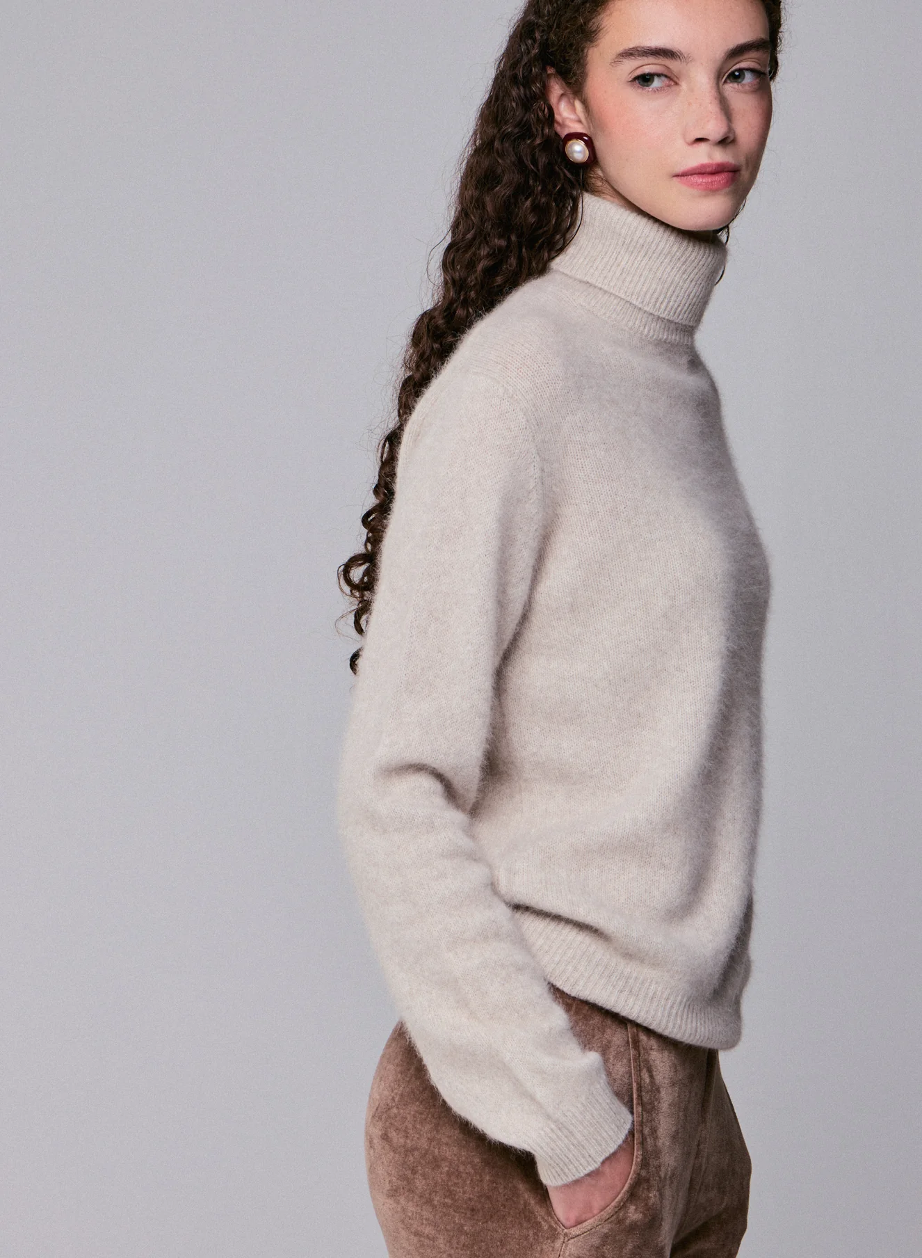 Pull Beige Col Roulé Manches Longues en Laine / Fox / Polyamide - Image 2