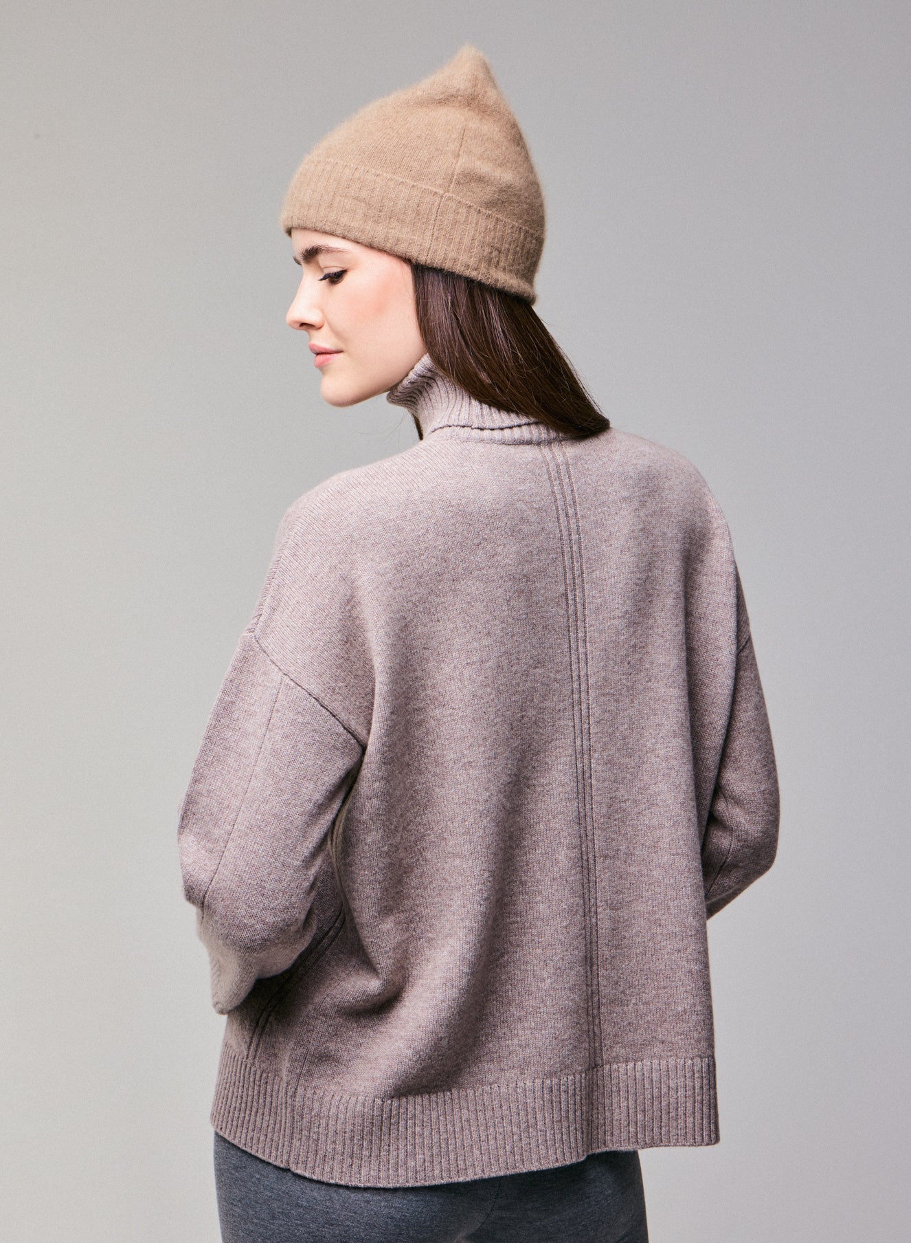 Pull Beige Col Roulé Manches Longues en Laine merinos - Image 4