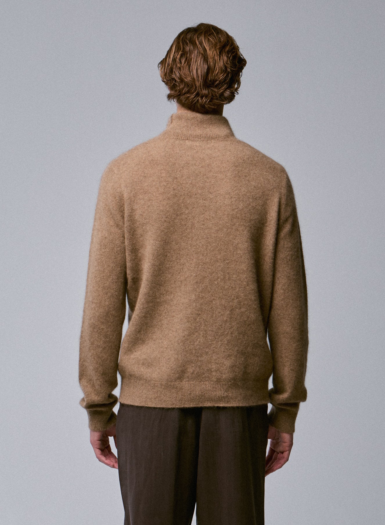Pull Marron Col Roulé Manches Longues en Raccon wool / Polyamide - Image 4