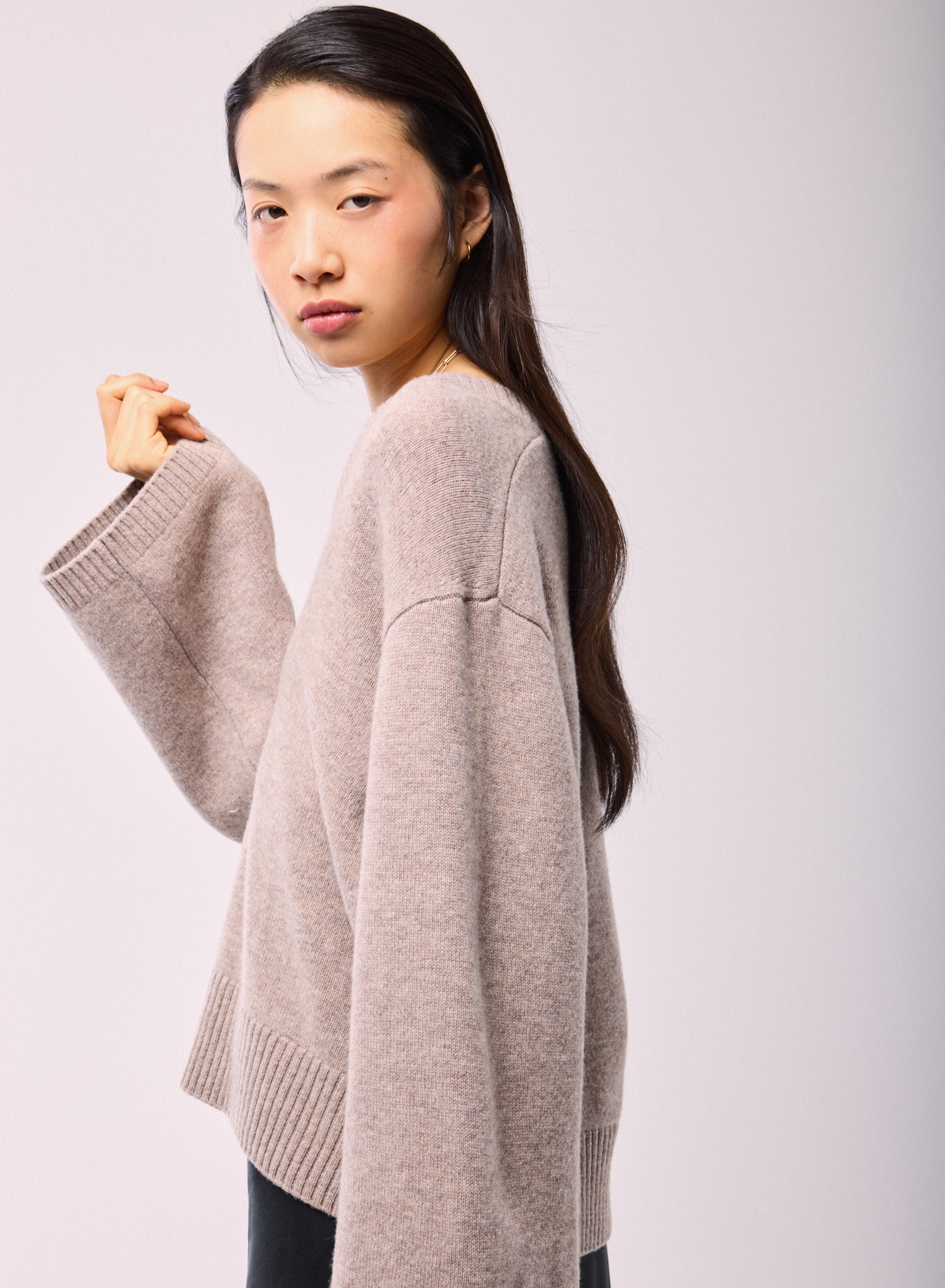 Pull Marron Col V Manches Longues en Laine merinos - Image 3
