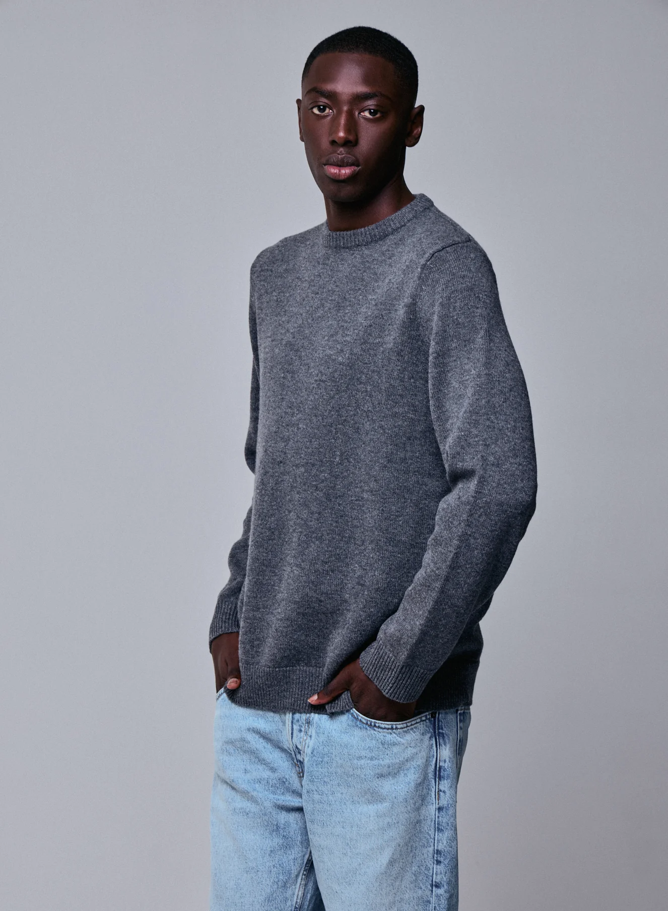 Pull Gris Col Rond Manches Longues en Laine merinos - Image 4