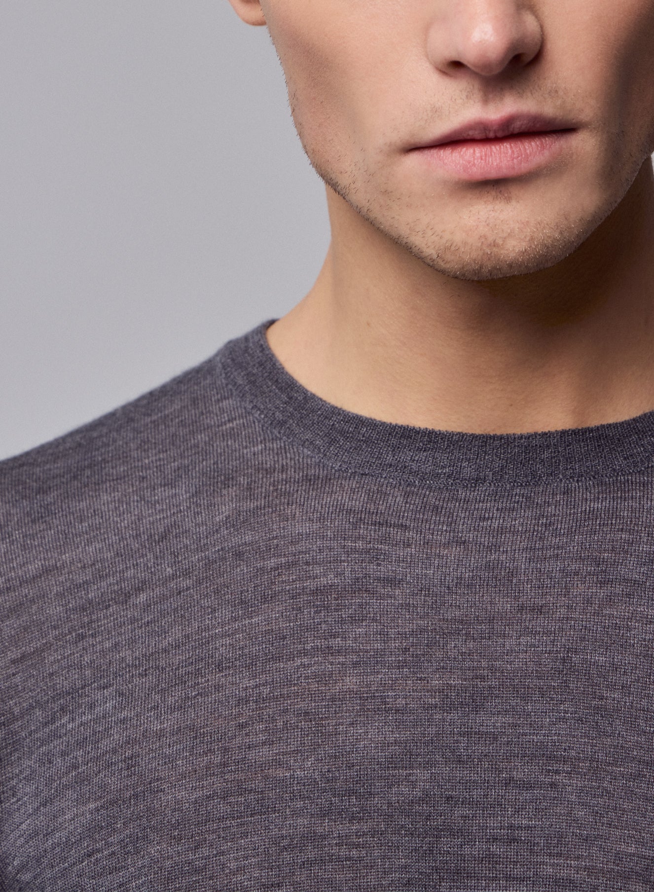 Pull Gris Col Rond Manches Longues en Laine merinos - Image 3