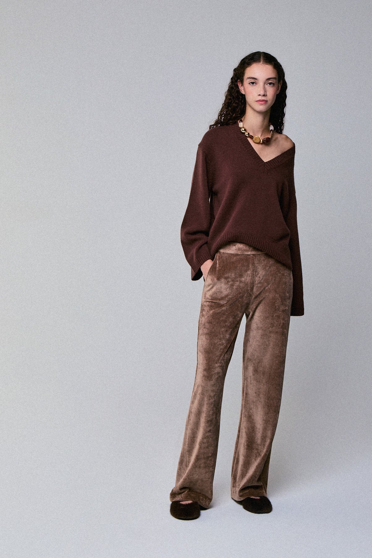 Pull Marron Col V Manches Longues en Laine merinos - Image 5