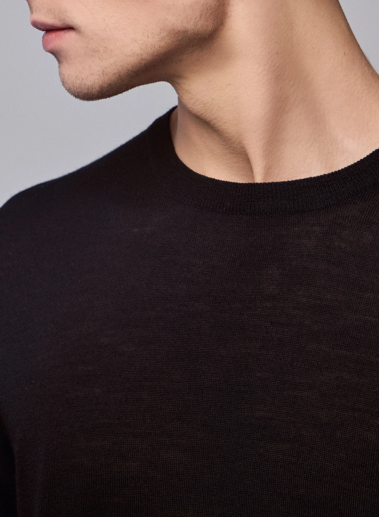 Pull Noir / Gris Col Rond Manches Longues en Laine merinos - Image 3