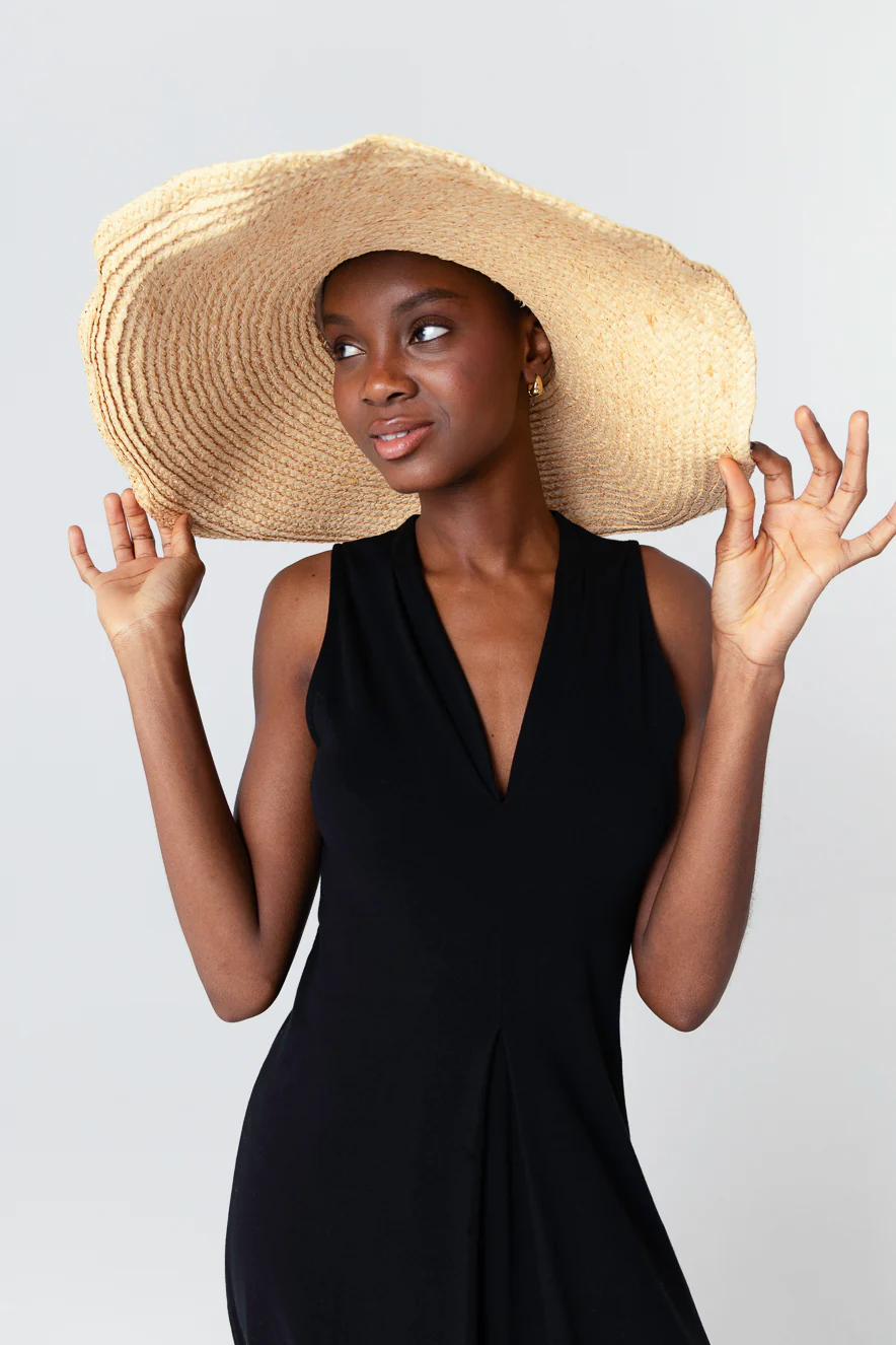 Robe Noire Col V Sans Manches en Coton Supima - Image 5