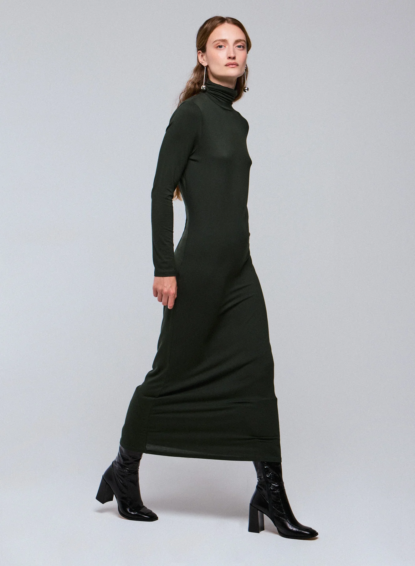 Robe Verte Col Roulé Manches Longues en Viscose / Elasthanne - Image 4