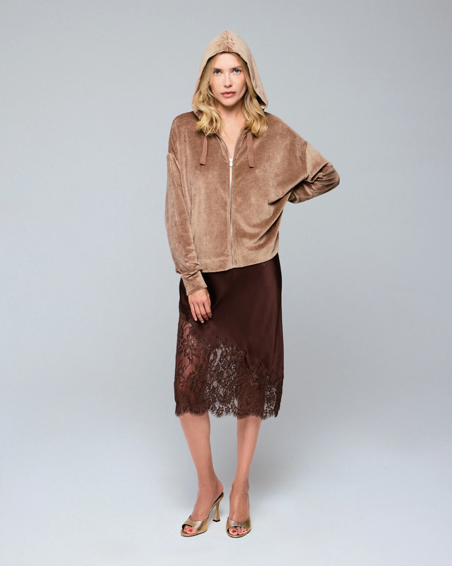 Sweat Beige Capuche Manches Longues en Coton / Modal / Elasthanne - Image 3