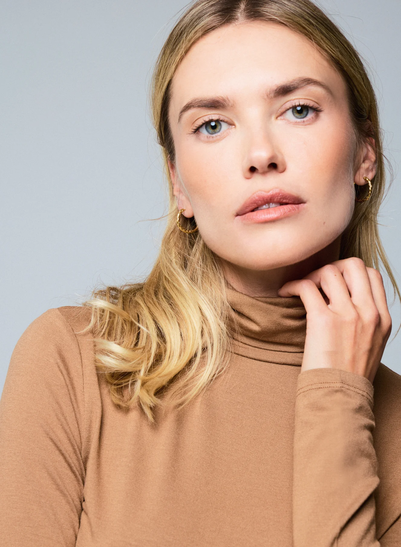 T-shirt Beige Col Roulé Manches Longues en Viscose et Elasthanne - Image 2
