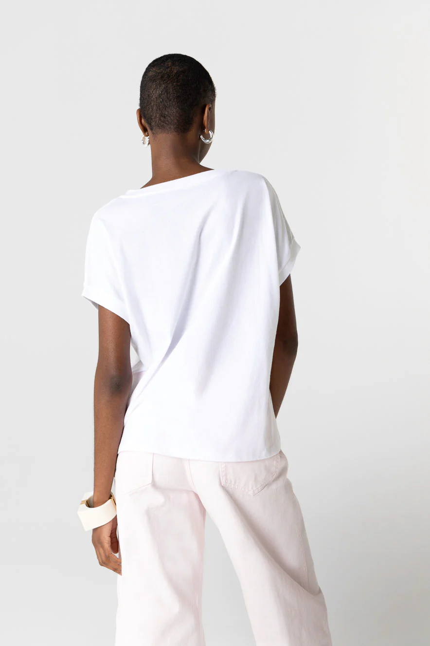 T-shirt Blanc Col V Manches Courtes en Coton Organique - Image 4