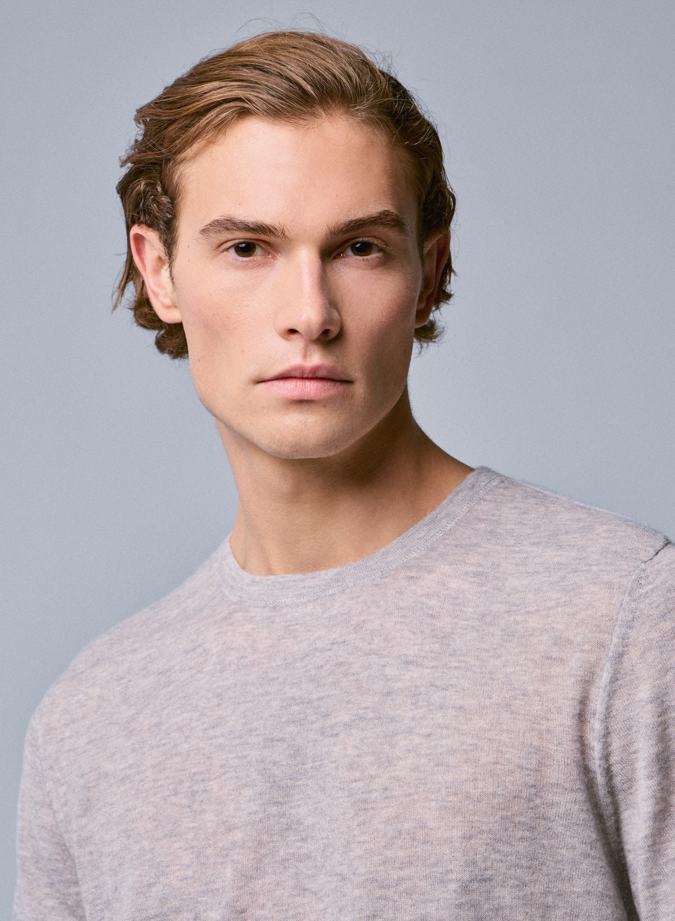 T-shirt Gris Col Rond Manches Courtes en Cachemire - Image 3