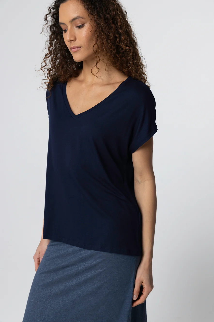 T-shirt Marine Col V Manches Courtes en Viscose / Elasthanne - Image 3