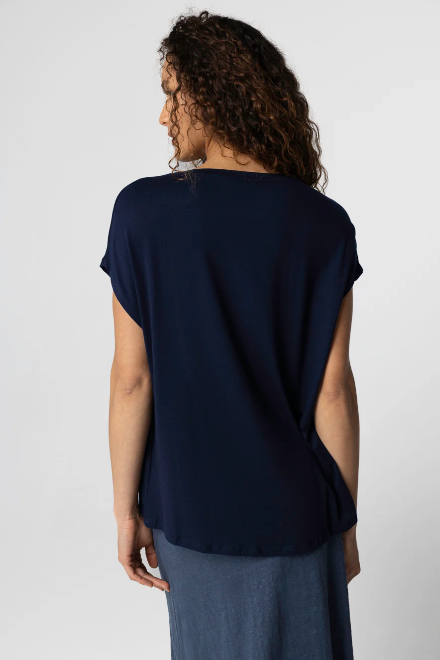 T-shirt Marine Col V Manches Courtes en Viscose / Elasthanne - Image 4