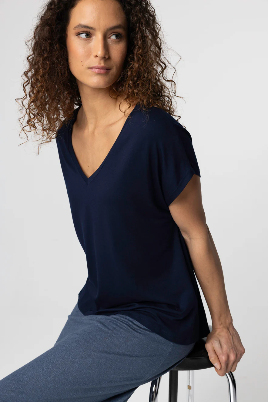 T-shirt Marine Col V Manches Courtes en Viscose / Elasthanne - Image 5