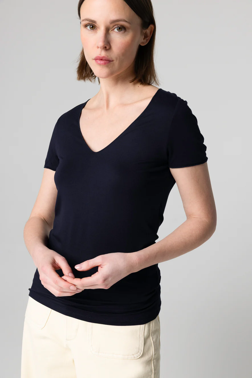 T-shirt Marine Col V Manches Courtes en Viscose / Elasthanne - Image 2