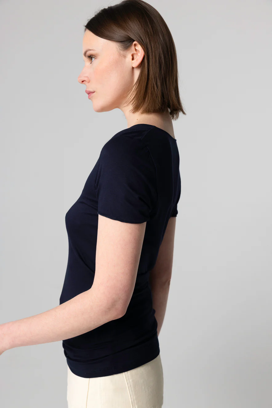 T-shirt Marine Col V Manches Courtes en Viscose / Elasthanne - Image 3