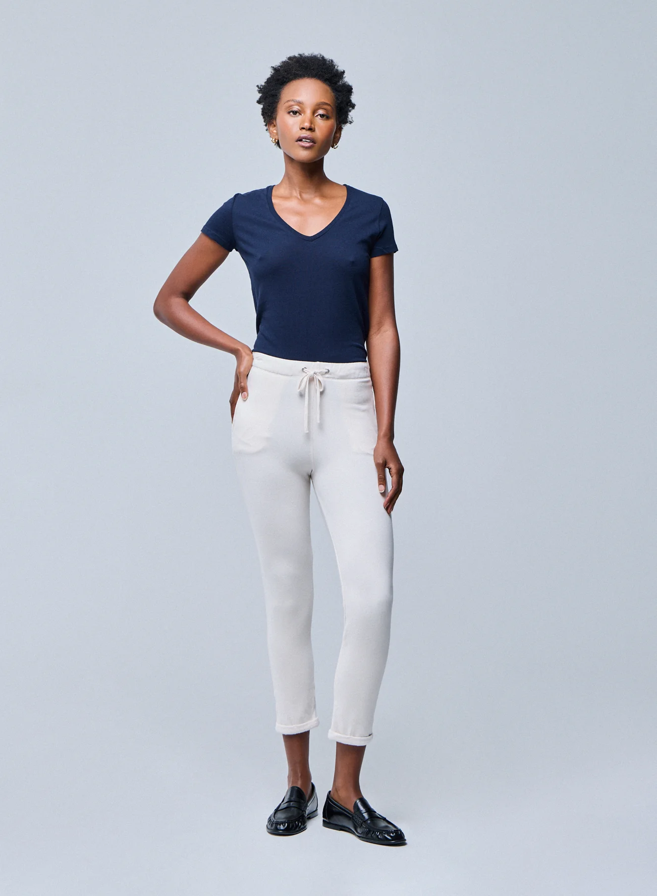 T-shirt Marine Julia Col V Manches Courtes en Coton Organique - Image 5