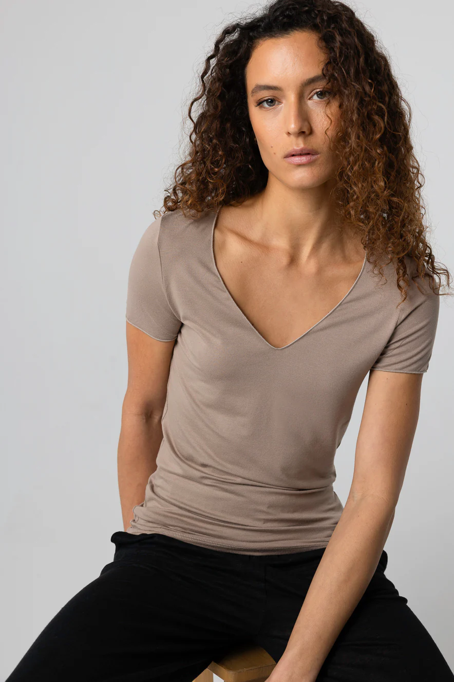 T-shirt Marron Col V Manches Courtes en Viscose / Elasthanne