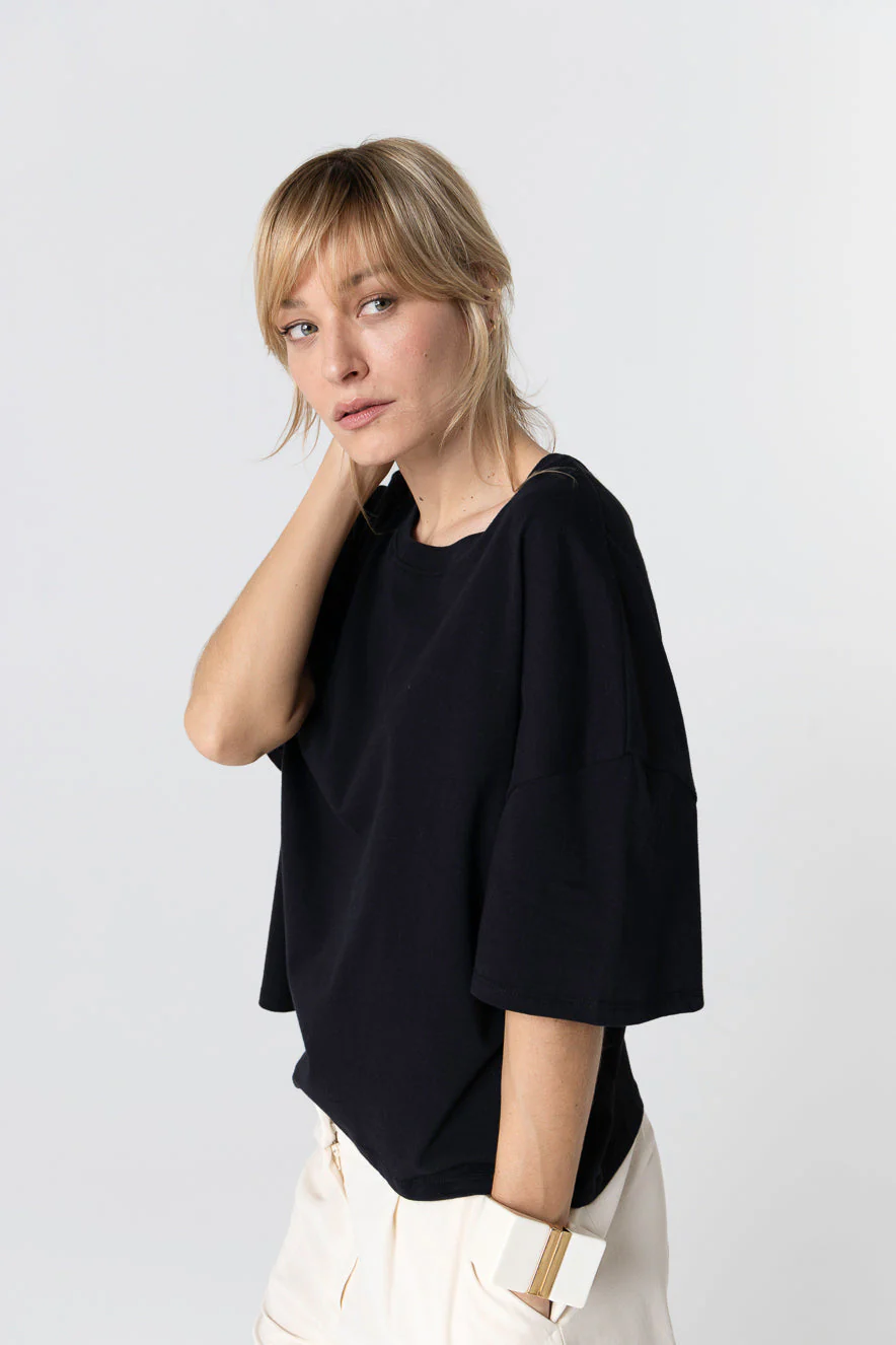 T-shirt Noir Col Rond Manches Courtes en Coton Organique - Image 5