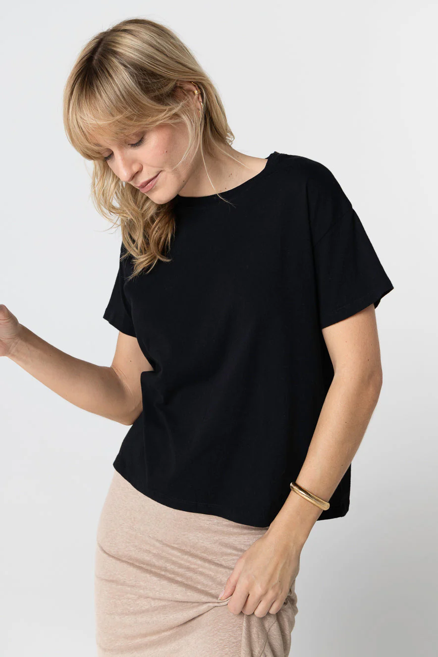 T-shirt Noir Col Rond Manches Courtes en Coton organique