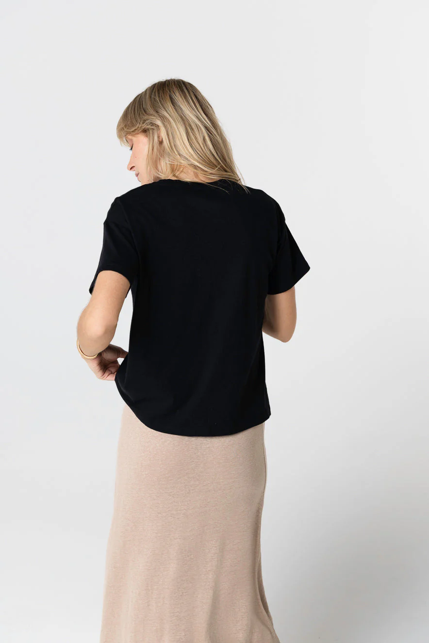 T-shirt Noir Col Rond Manches Courtes en Coton organique - Image 4