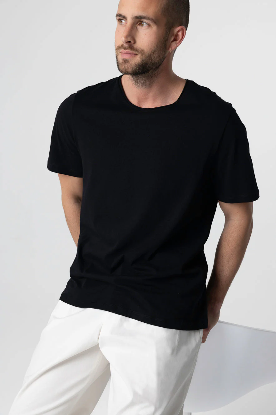 T-shirt Noir Col Rond Manches Courtes en Coton organique - Image 5