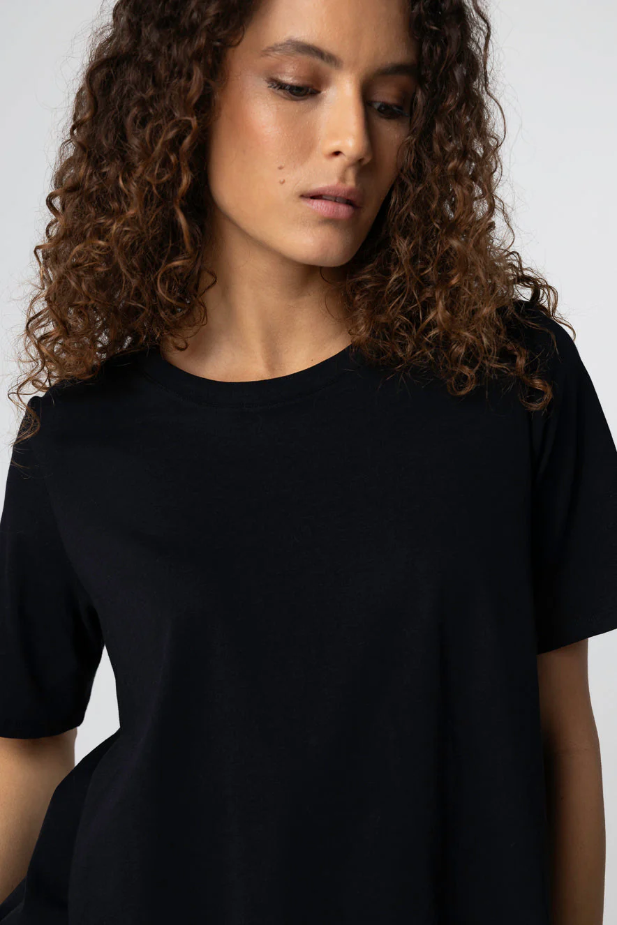 T-shirt Noir Col Rond Manches Courtes en Coton Supima - Image 5