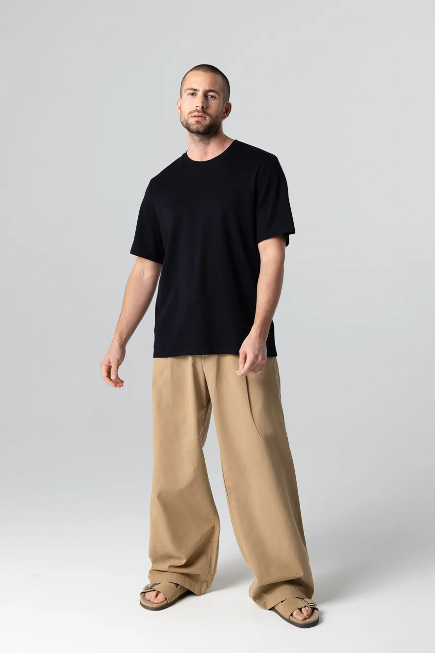 T-shirt Noir Col Rond Manches Courtes en Coton Supima - Image 2