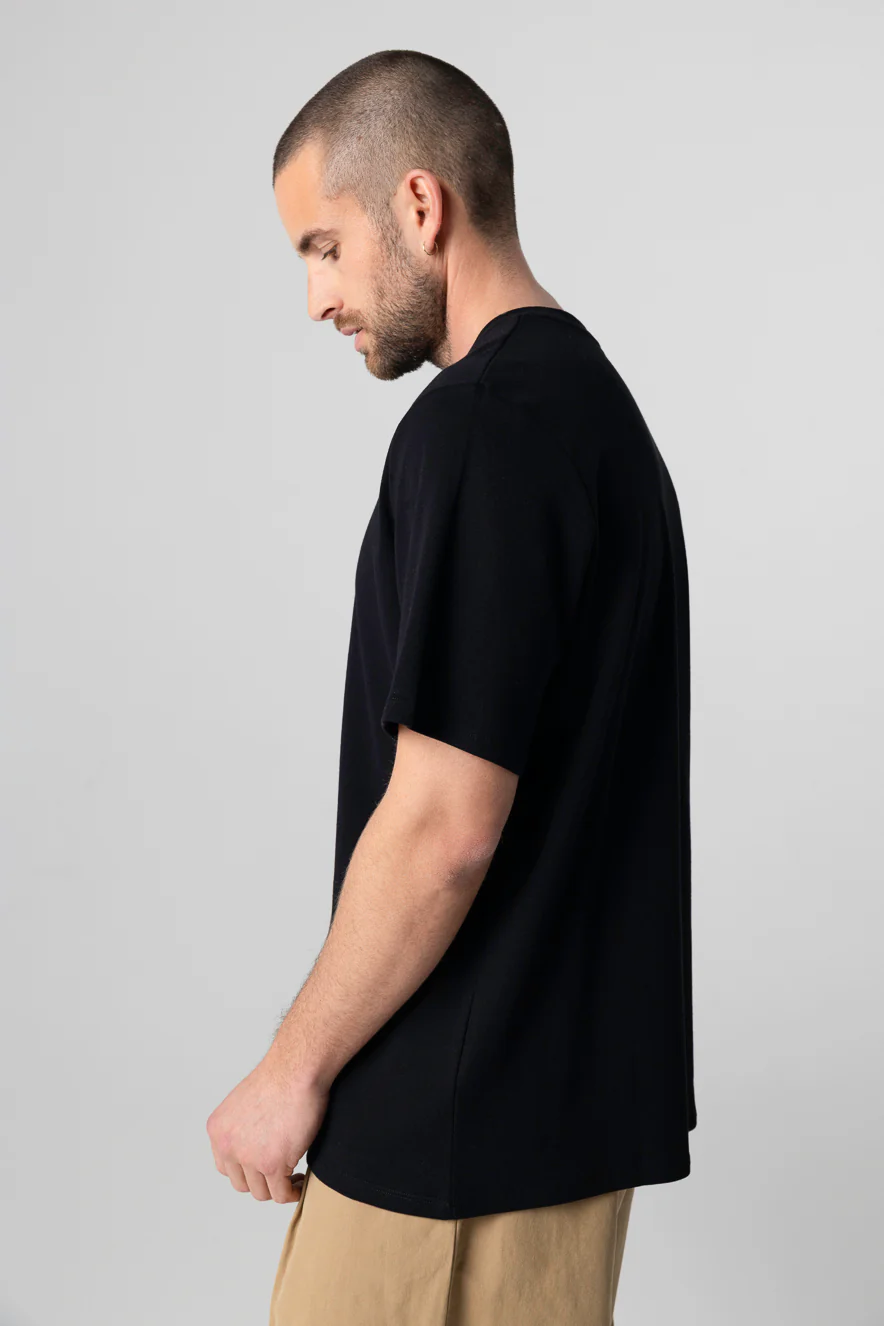 T-shirt Noir Col Rond Manches Courtes en Coton Supima - Image 3