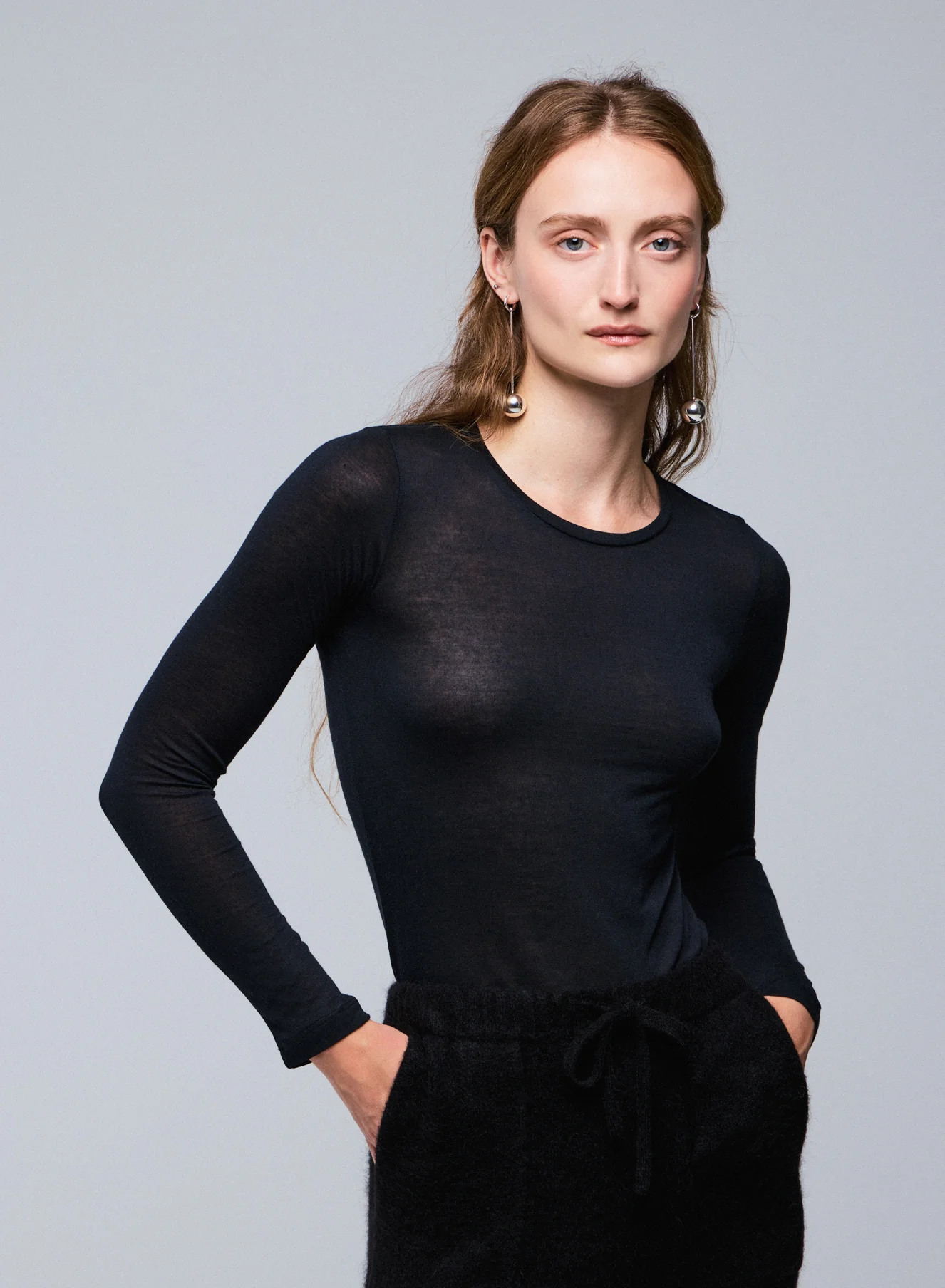 T-shirt Noir Col Rond Manches Longues en Viscose / Cachemire