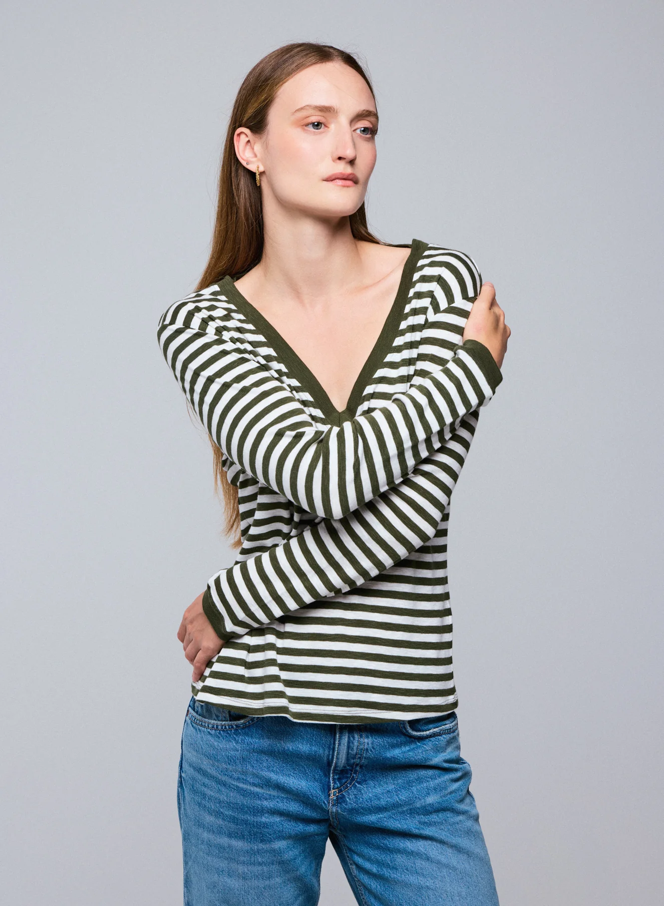 T-shirt Marinière Vert / Blanc Col V Manches Longues en Coton organique