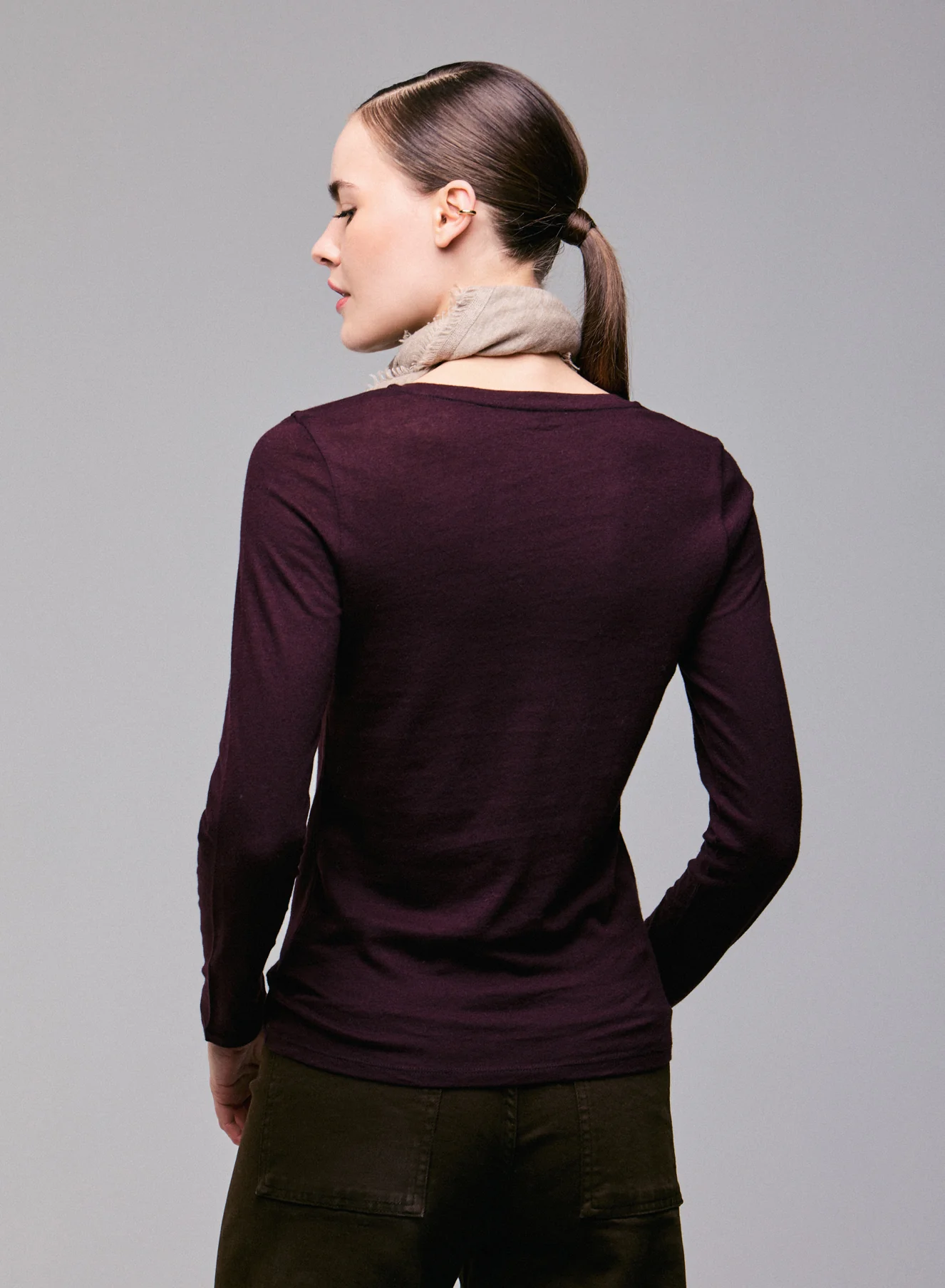 T-shirt Aubergine Col Rond Manches Longues en Coton Organique et Cachemire - Image 2