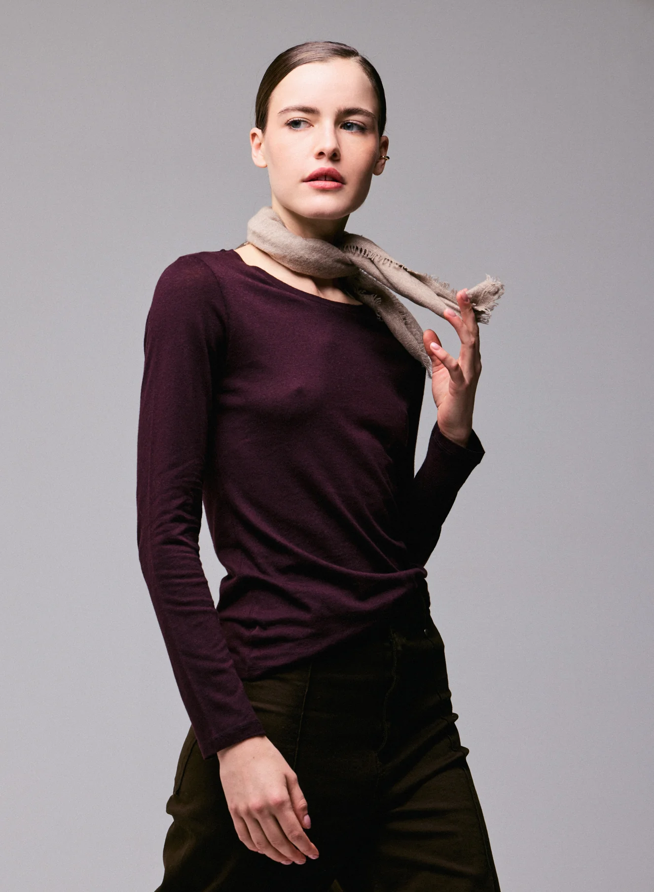 T-shirt Aubergine Col Rond Manches Longues en Coton Organique et Cachemire - Image 4