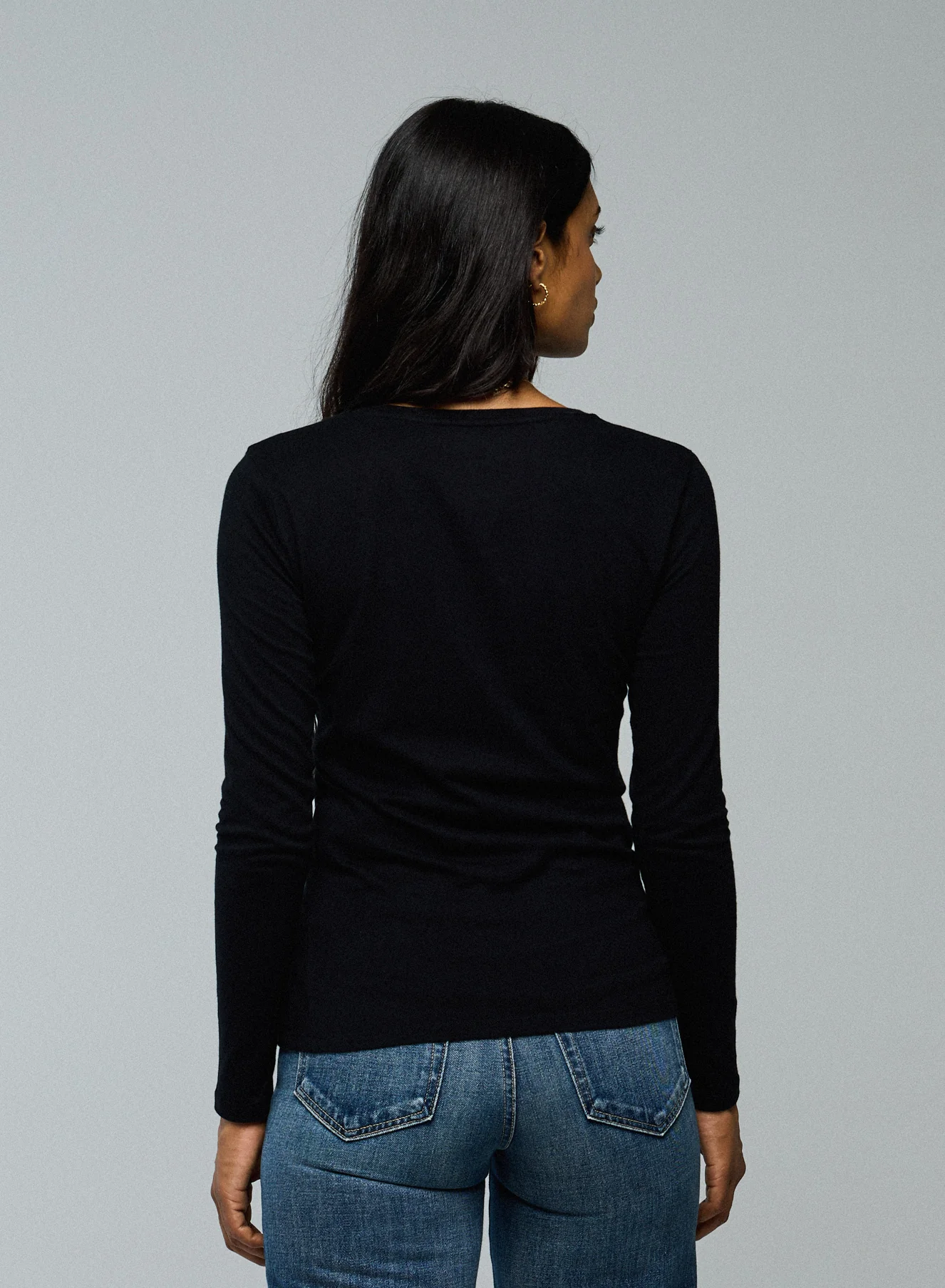 T-shirt Noir Col Rond Manches Longues en Coton organique - Image 5
