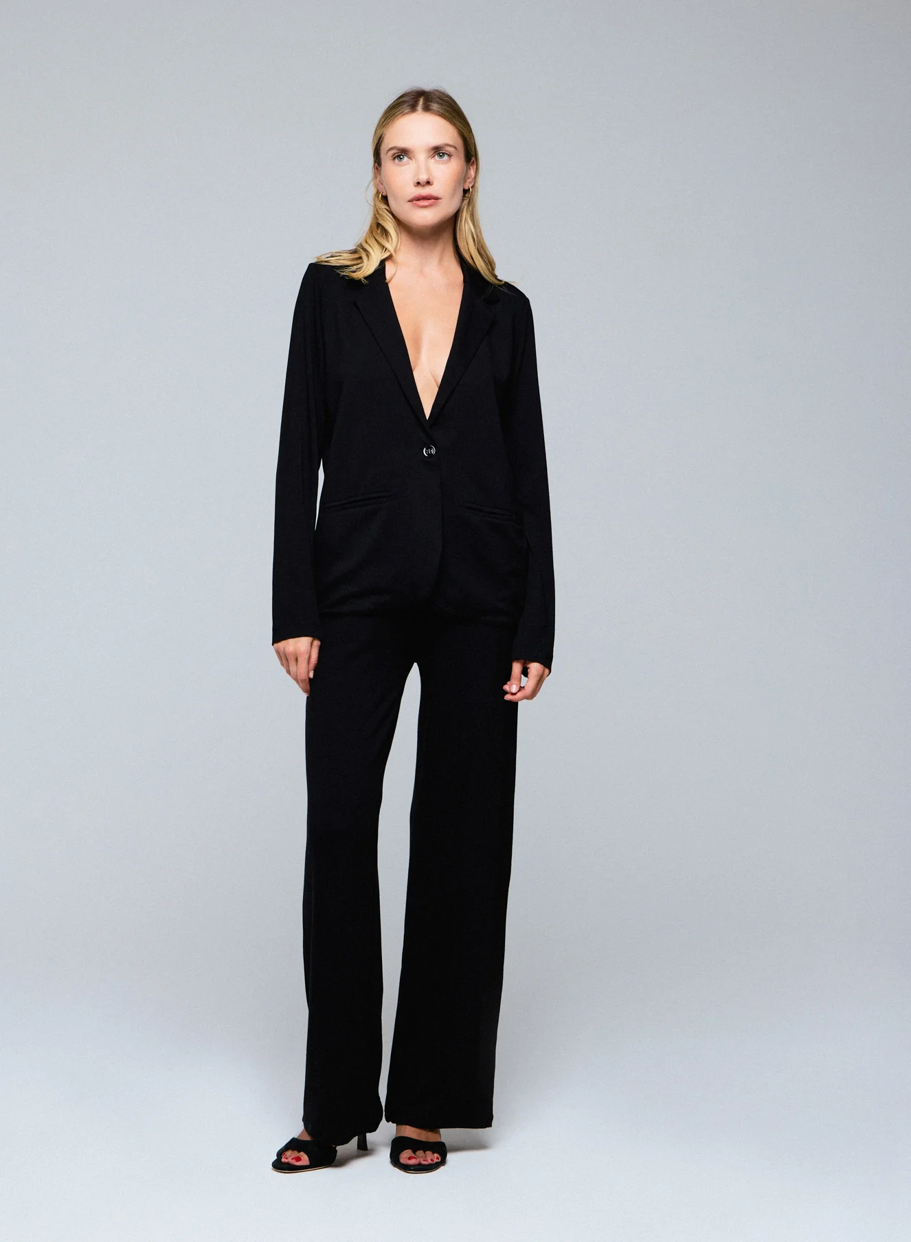 Veste Noire Col Manches Longues en Viscose / Élasthanne - Image 3